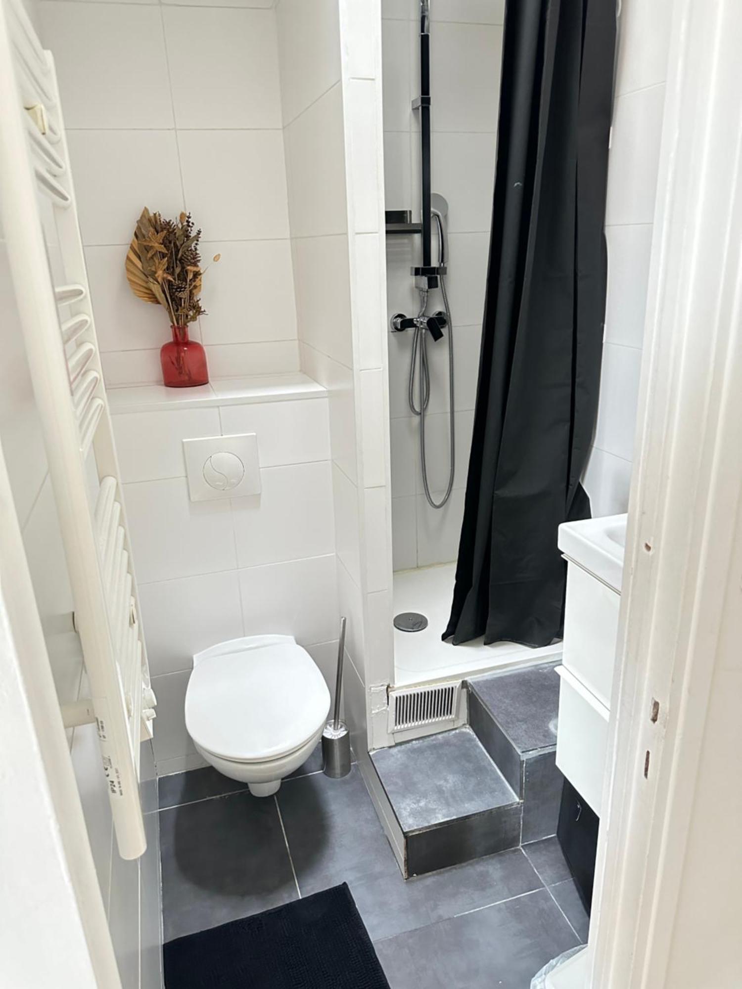 Apartamento Charmant Studio Au Coeur Du 18E París Exterior foto